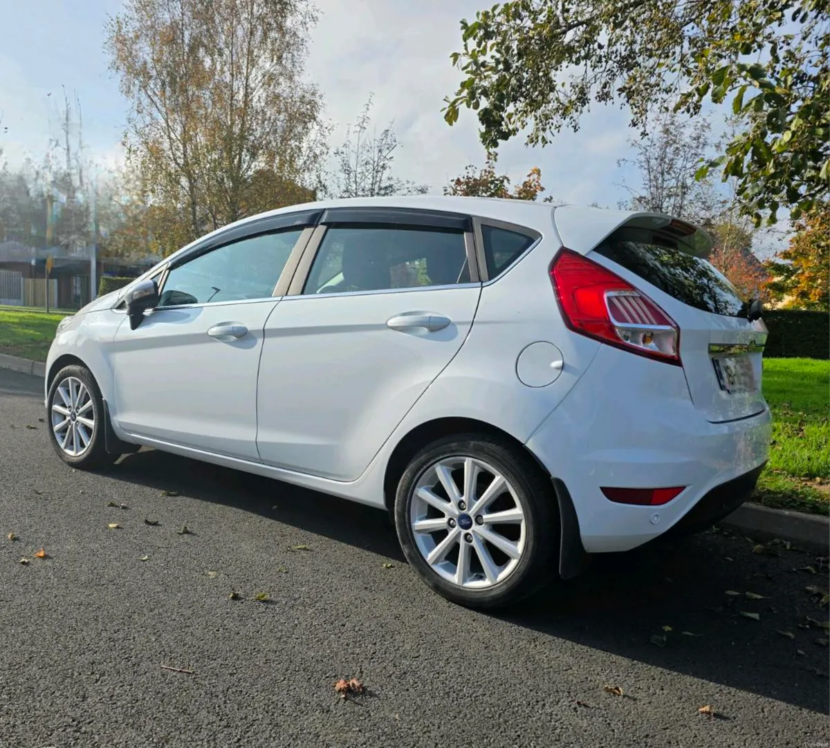 2016 Ford Fiesta Titanium Low Mileage - Image 2