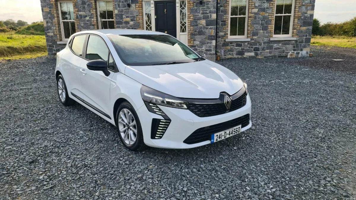 2024 renault clio 1.2 evolution - Image 1