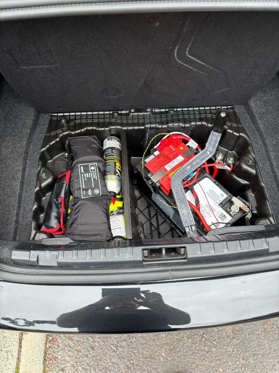 BMW 118d 2012 - Image 2