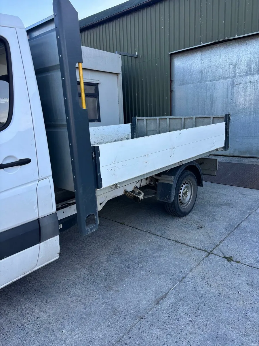 MERCEDES-BENZ SPRINTER Tipper - Image 3
