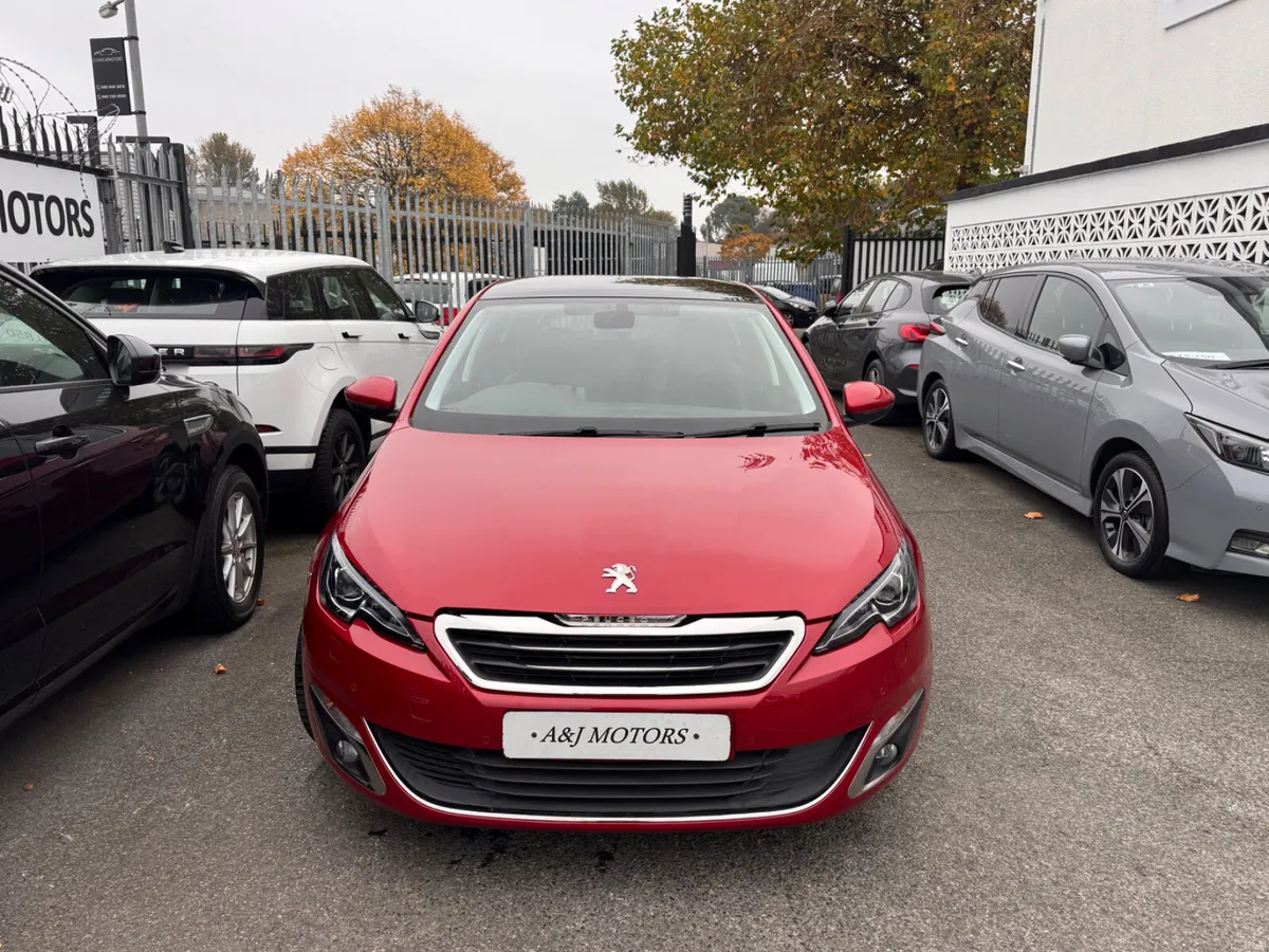 PEUGEOT 308 1.2 Auto Glass Roof - Image 4