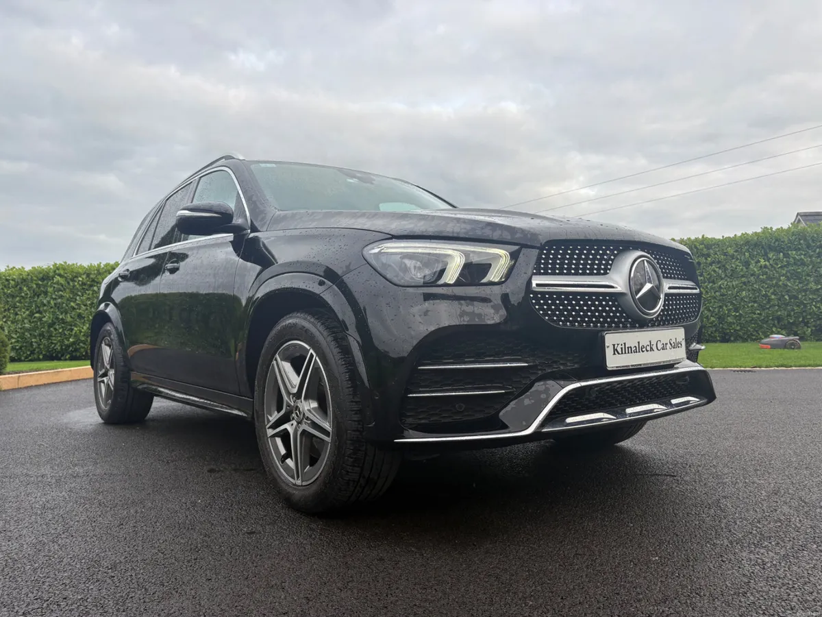 Mercedes-Benz GLE 2022 AMG Premium - Image 3