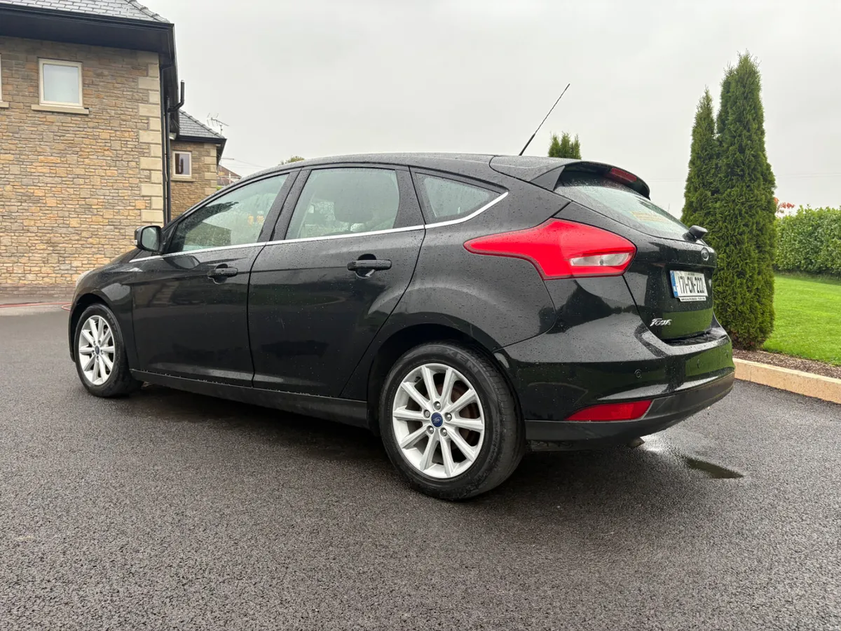Ford Focus 2017 - Image 6