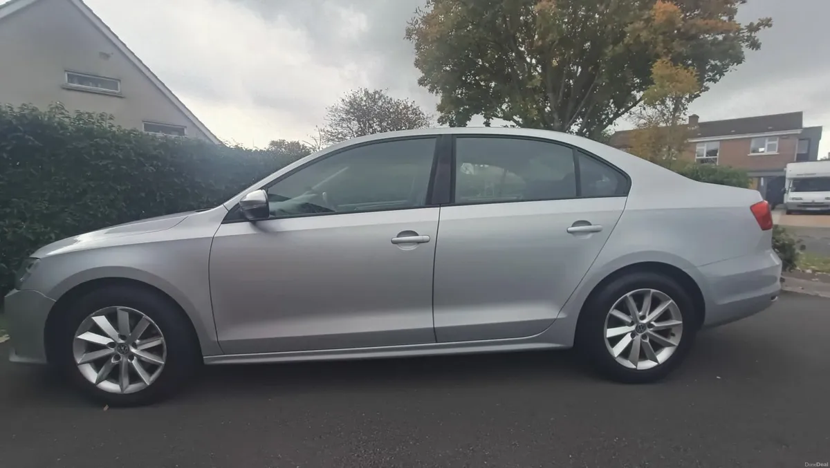 Volkswagen Jetta 2016 - Image 4