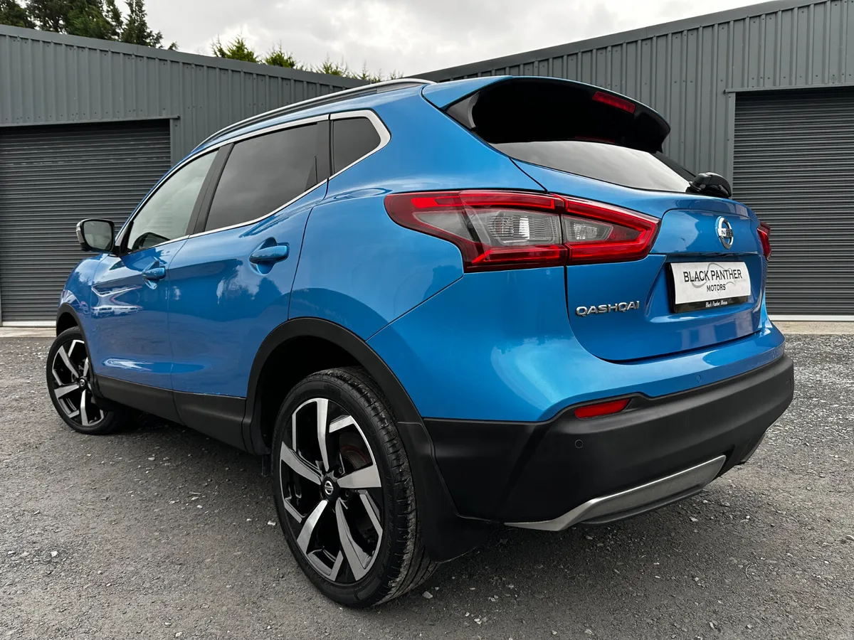 Nissan Qashqai 181’ Premium TOP SPEC AUTOMATIC - Image 3