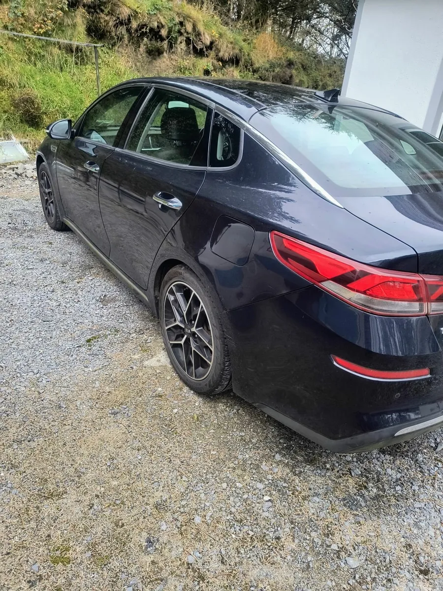 Kia Optima 2018 Automatic - Image 3