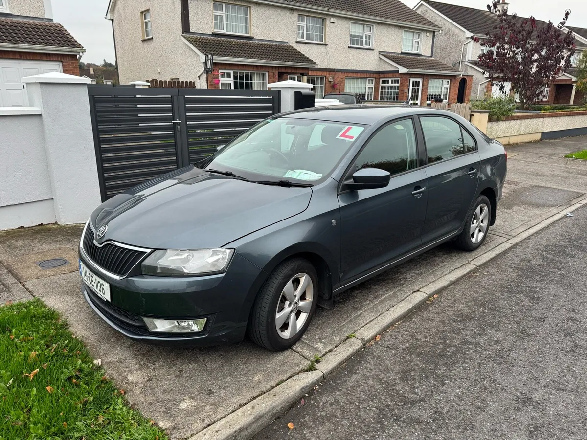 Scoda Rapid Limo AMB1.6TDI 90Hp 4DR - Image 3