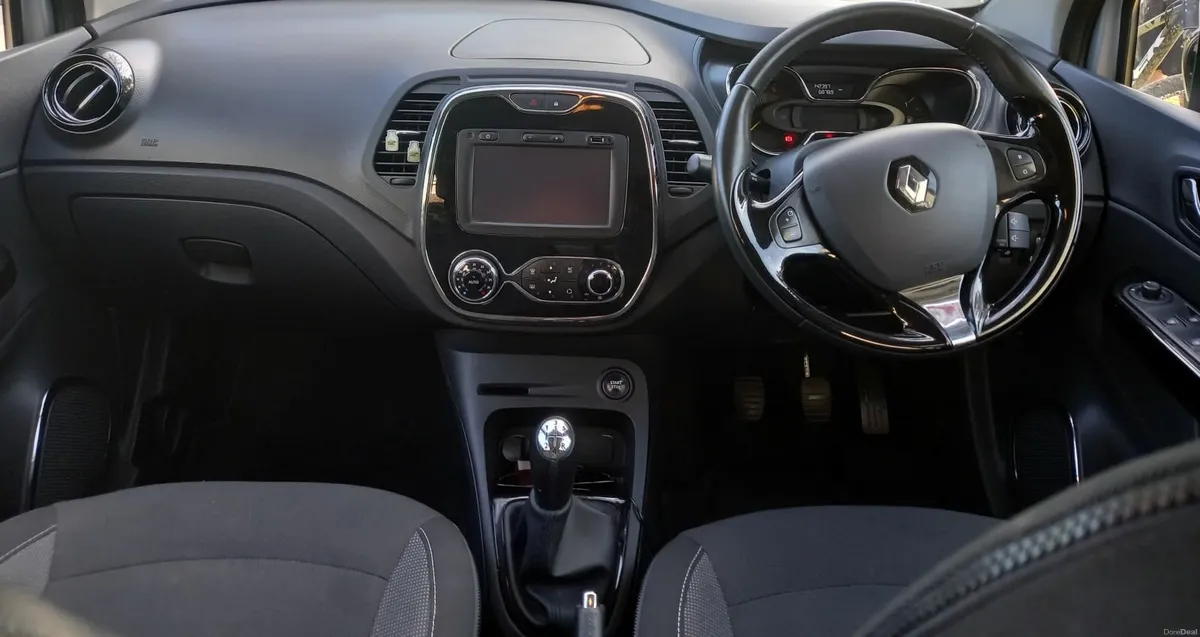Renault Captur 2016 - Image 2