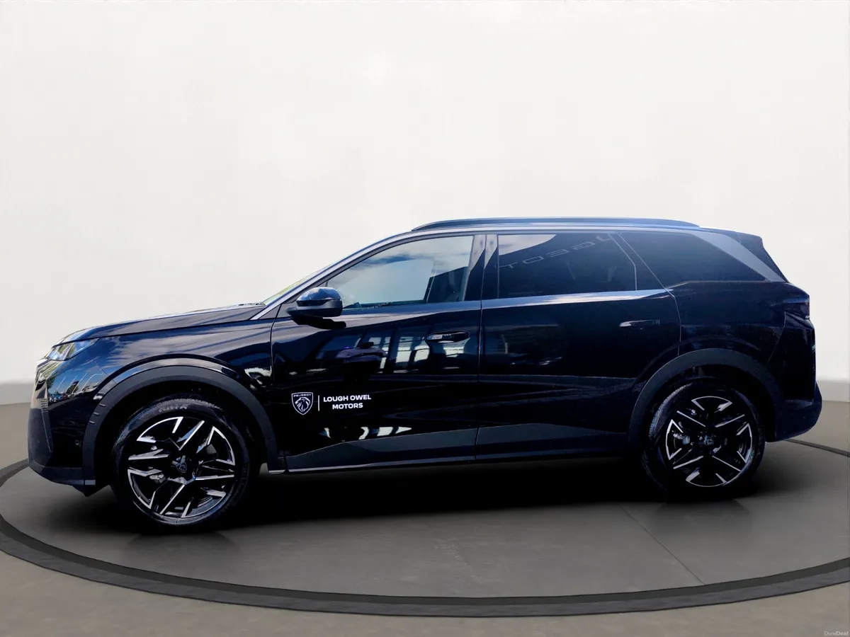 Peugeot 5008 Allure Hybrid - Image 3