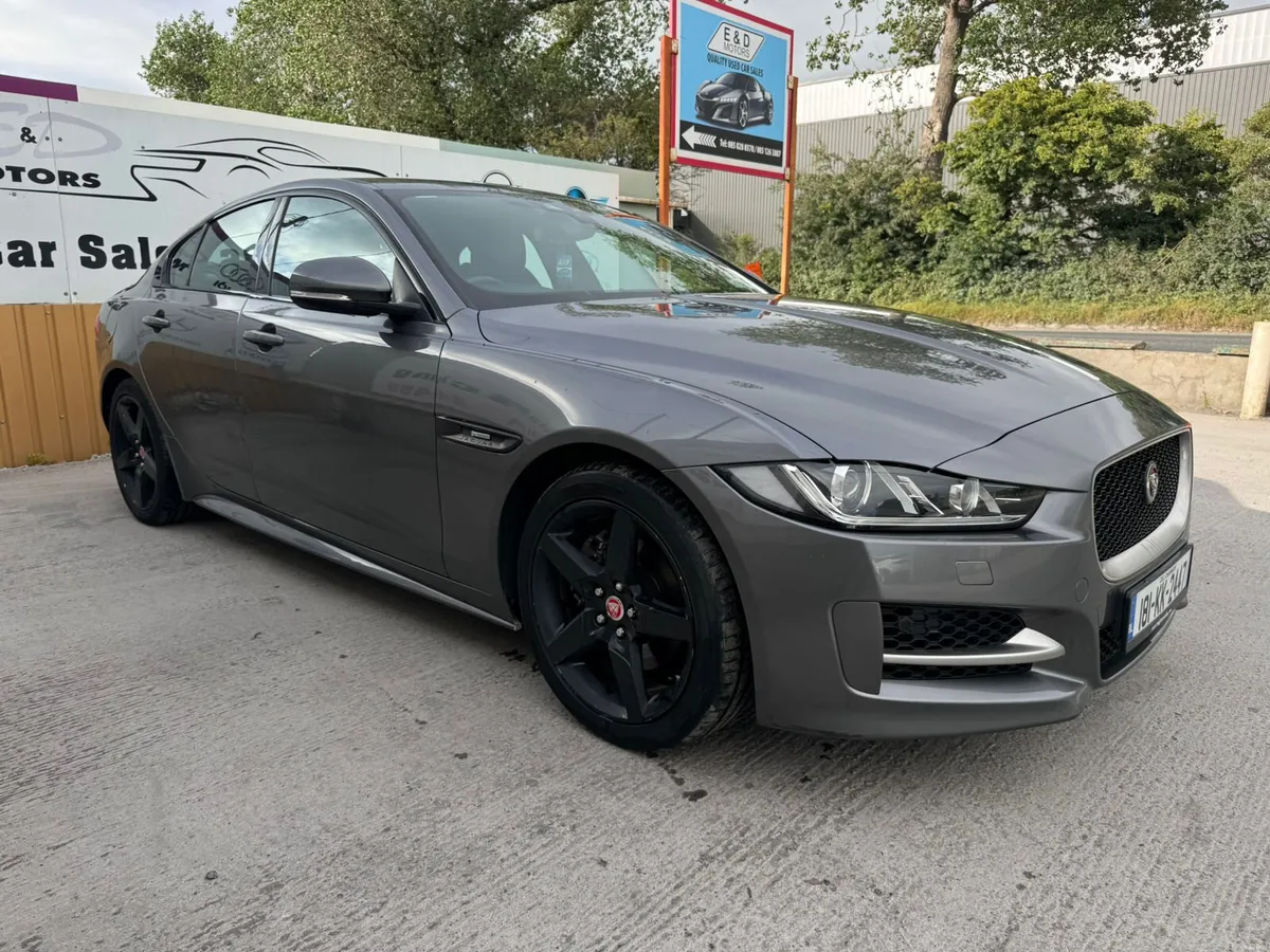 181 Jaguar XE  2.0D 180PS R-SPORT Auto - Image 6