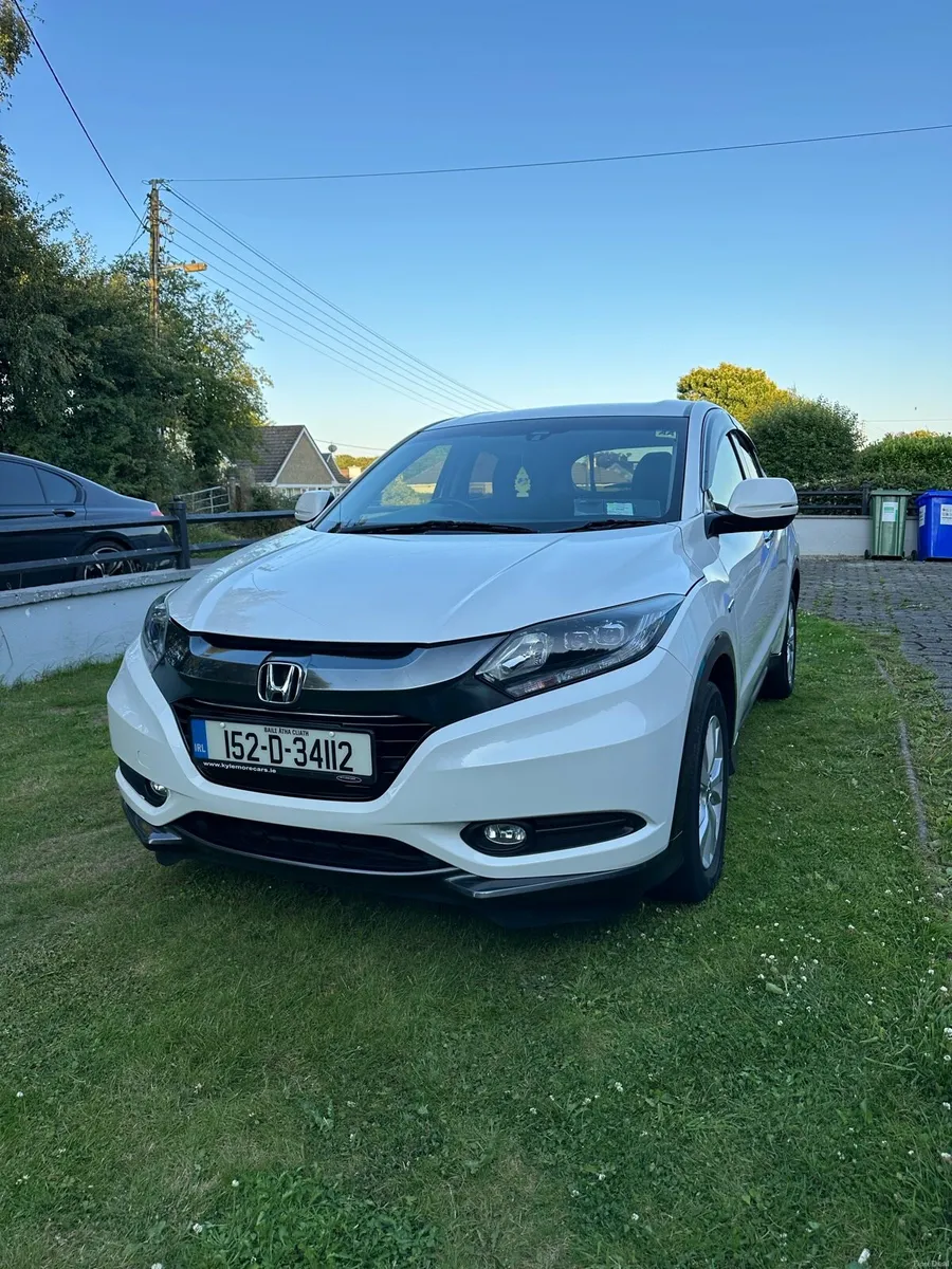 2015 Honda Vezel 1.5 Petrol/Hybrid Auto - Image 1