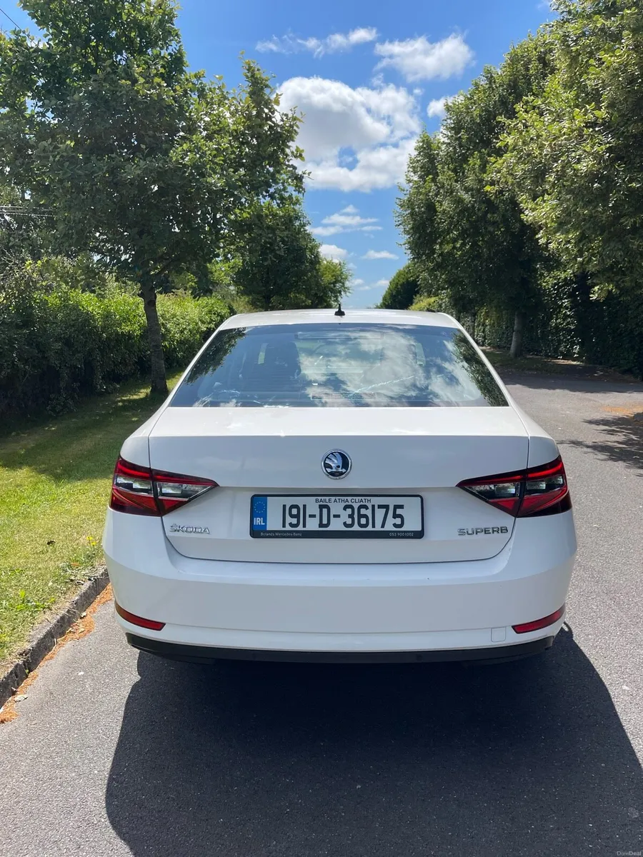 2019 Skoda Superb DSG Automatic - Image 3
