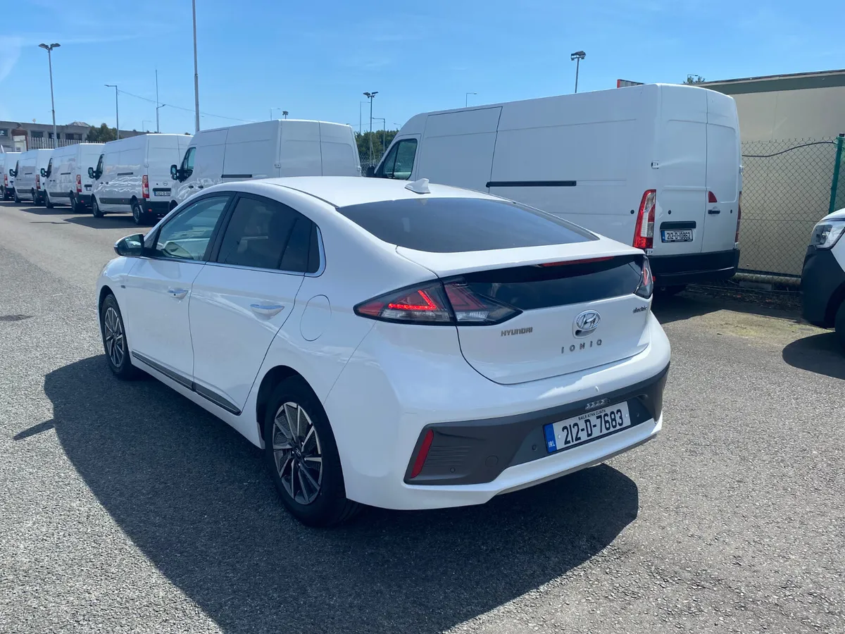 2021 Hyundai IONIQ 38.3KWH Electric - Image 4