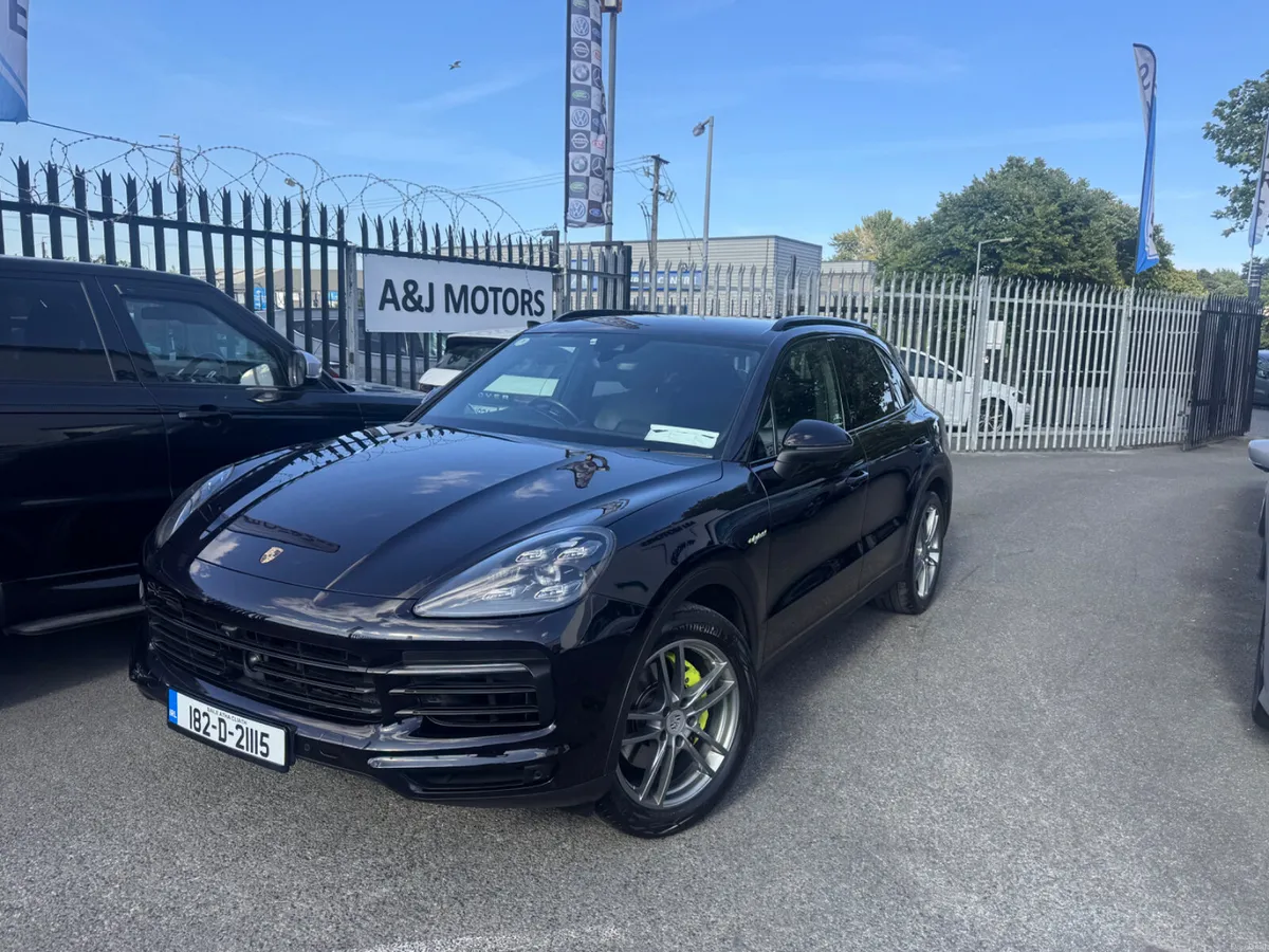 Porsche Cayenne 3.0 Hybrid Automatic - Image 1