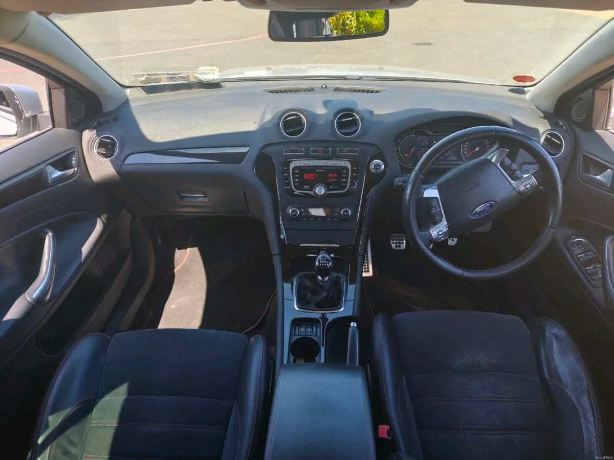 Ford Mondeo titanium x 2.2 diesel sport - Image 4
