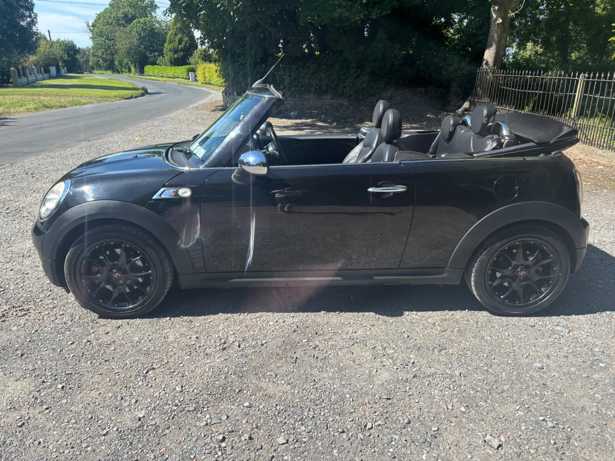 Mini Cooper S Low Kilometers - Image 4