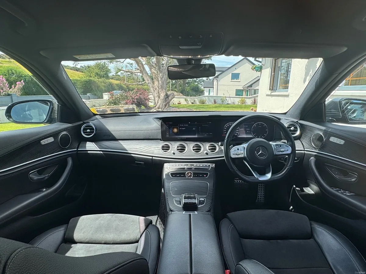 2019 Mercedes-Benz E220d AMG Line - Image 4