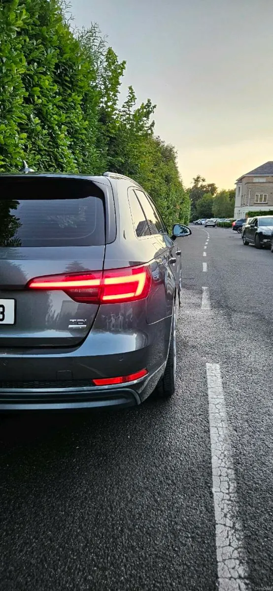 Audi A4 B9 S-LINE  Avant  Black Edition 190 hp - Image 4