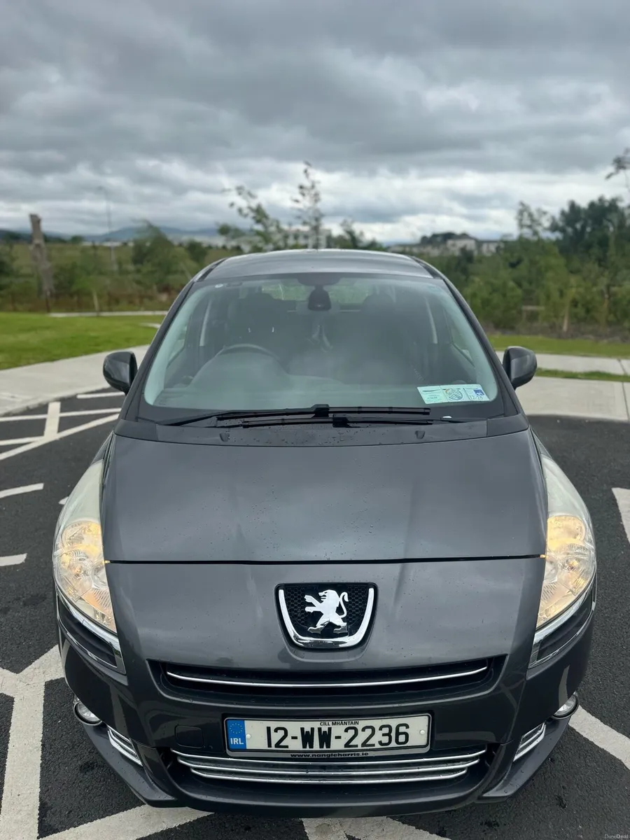 Peugeot 5008 7 seater  AUTOMATIC - Image 2