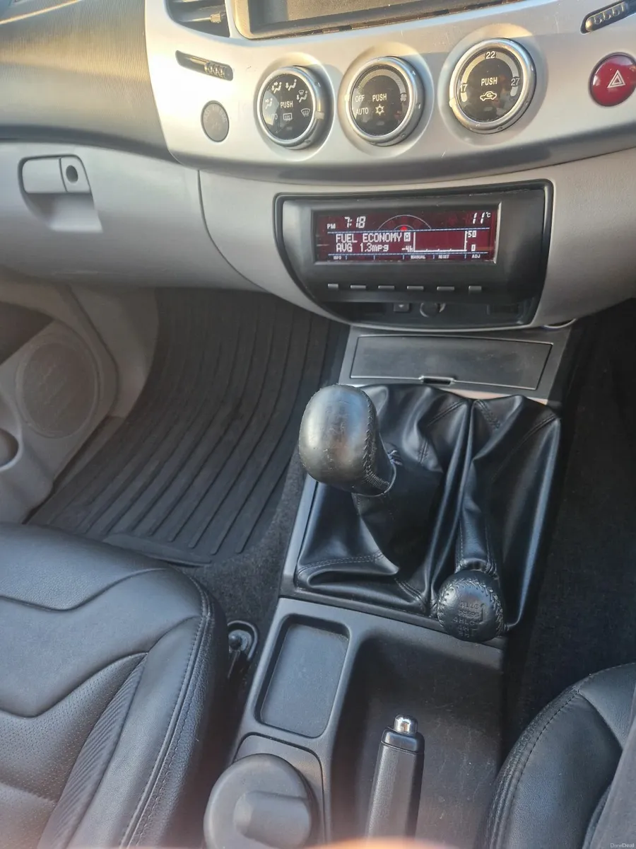Mitsubishi L200 2013 - Image 4