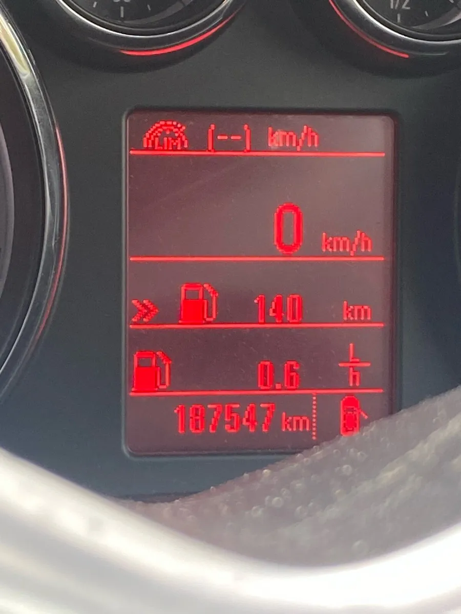 Vauxhall Astra - Image 6