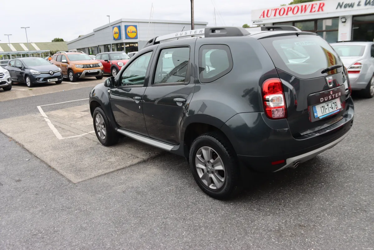 2017 Dacia Duster 1.5DCi Diesel 5-dr SUV - Image 6