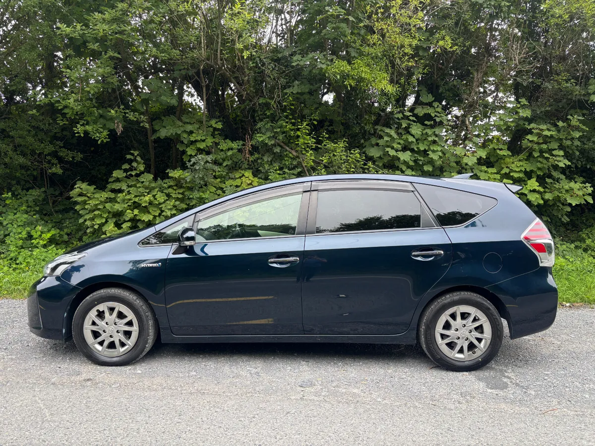 Toyota Prius 7 Seater Charging Hybrid 2018 - Image 2