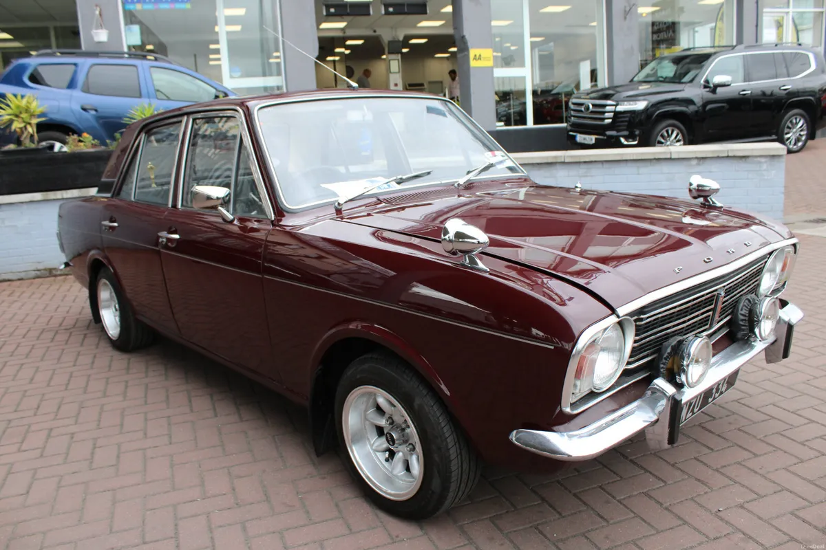 Ford Cortina 1300 Deluxe Automatic // Immaculate - Image 2