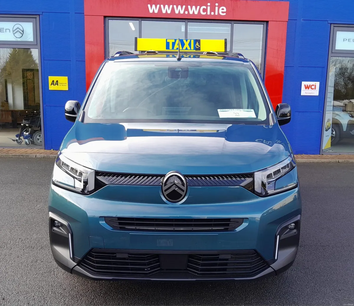 Wheelchair Accessible Taxi Citroën Berlingo - Image 2
