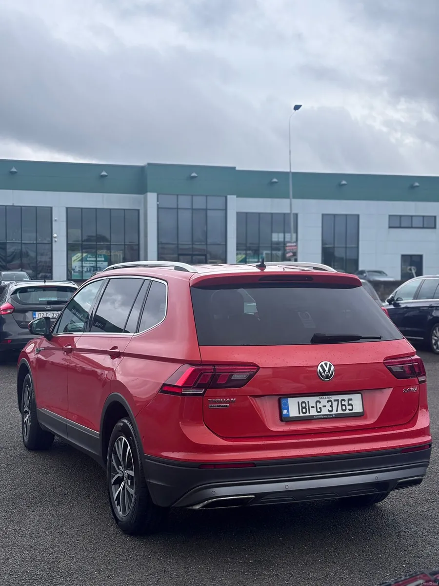 181 Volkswagen Tiguan  2.0 TDI ALL SPACE 7 SEATS - Image 4