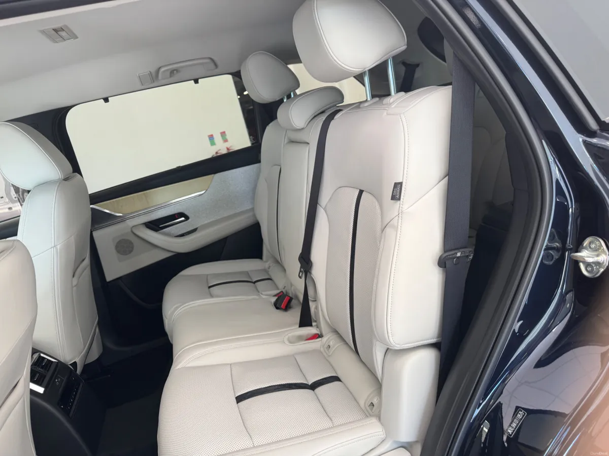 Mazda cx-80 PHEV plug in hybrid - Image 4