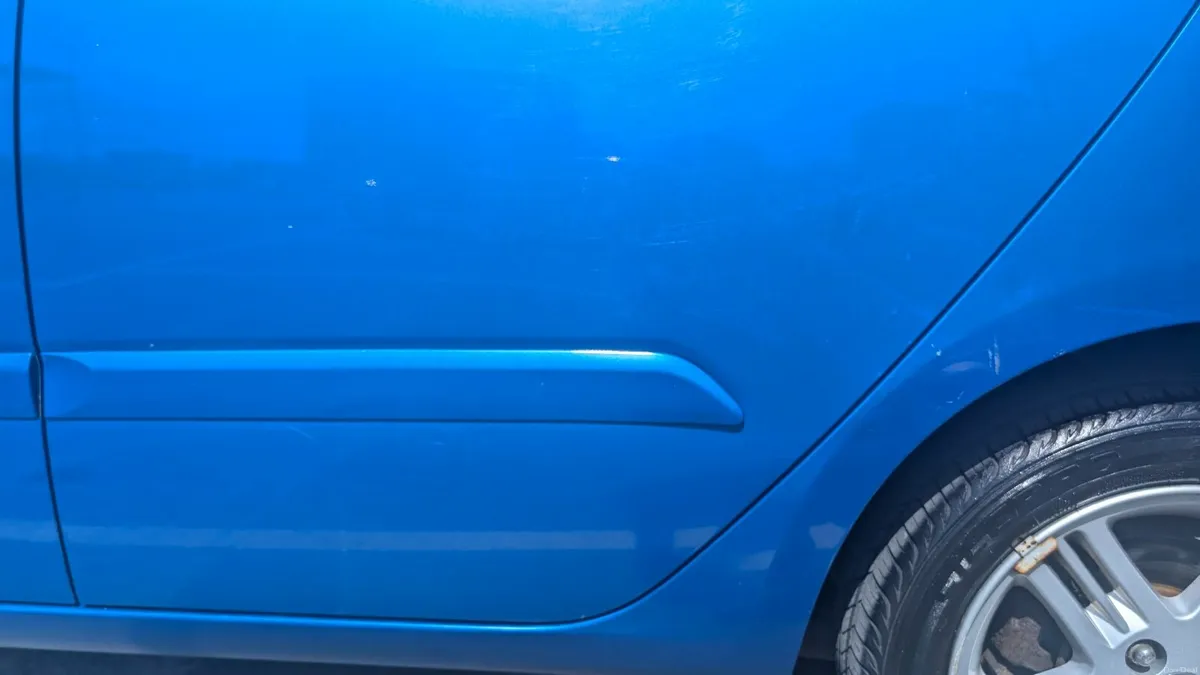 Hyundai i10 - 2010 - 1.1 PETROL 5DR - Image 4