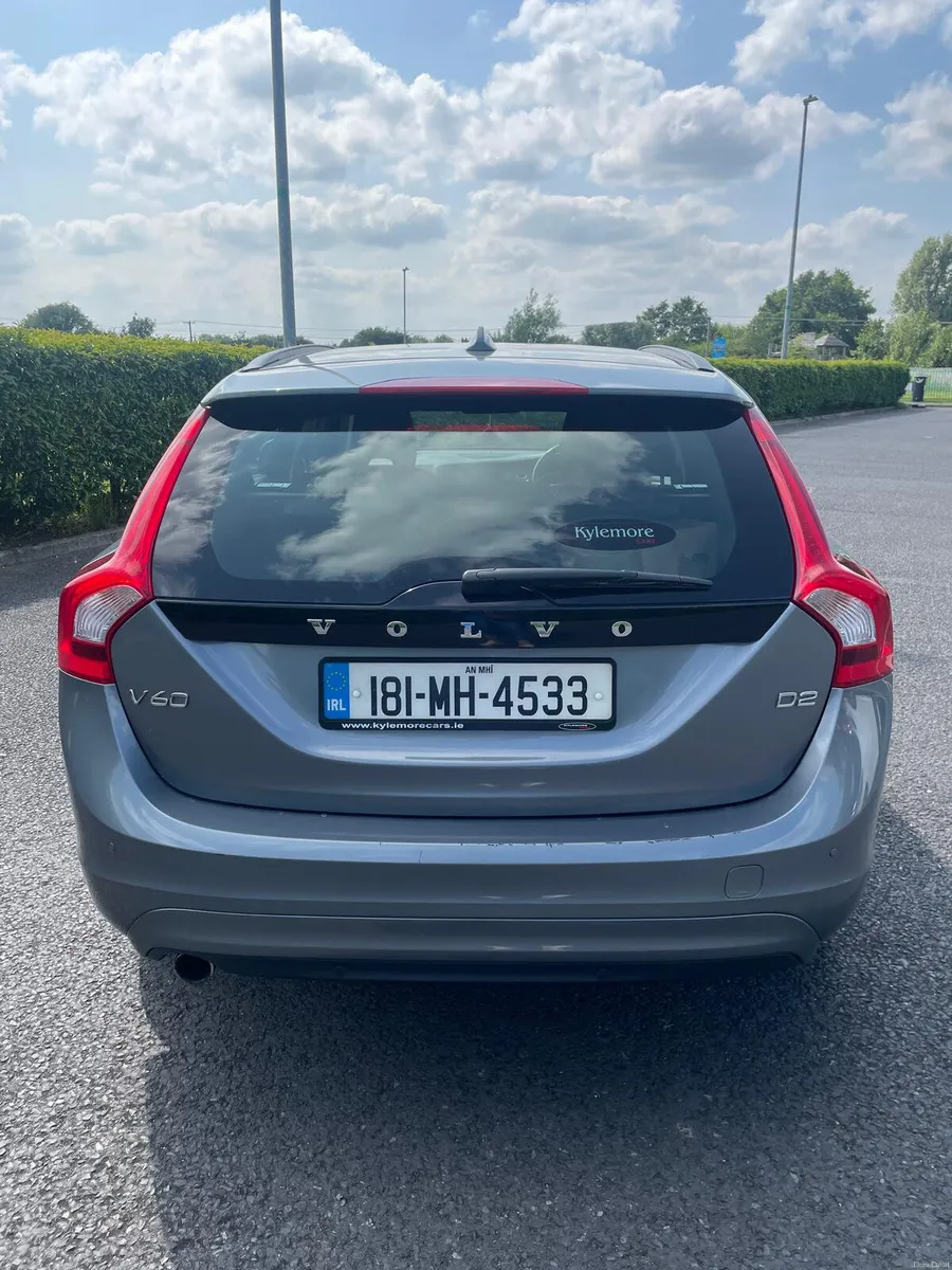 Volvo V60  Trade in Accepted - Image 4