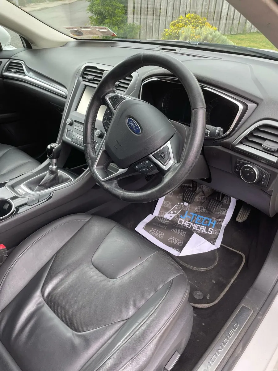 152 Ford mondea white - Image 3