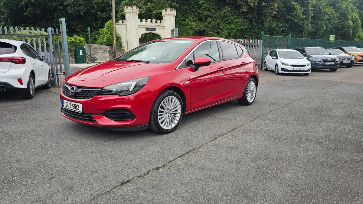 Opel Astra 2021 1.5 Turbo D 122PS 6 Speed Elite - Image 2