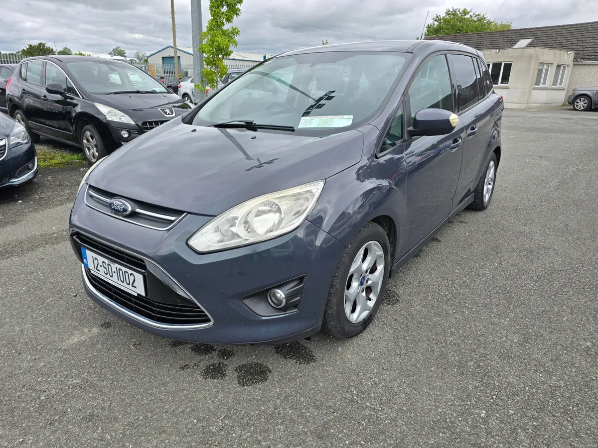 12 Ford Grand C-Max 7 Seater 1.6D Zetec - Image 2