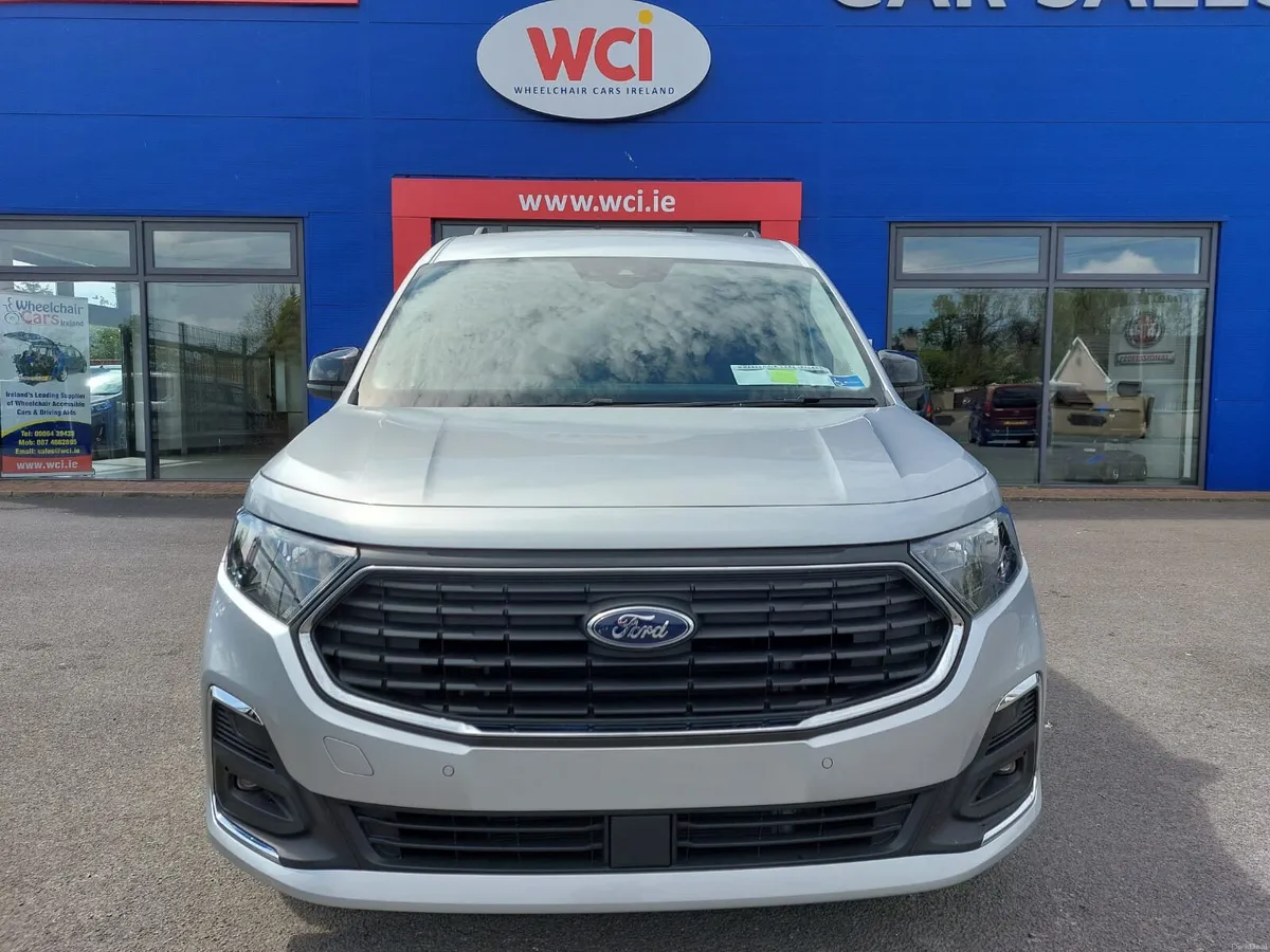 Wheelchair Taxi Ford Tourneo Connect - Image 2