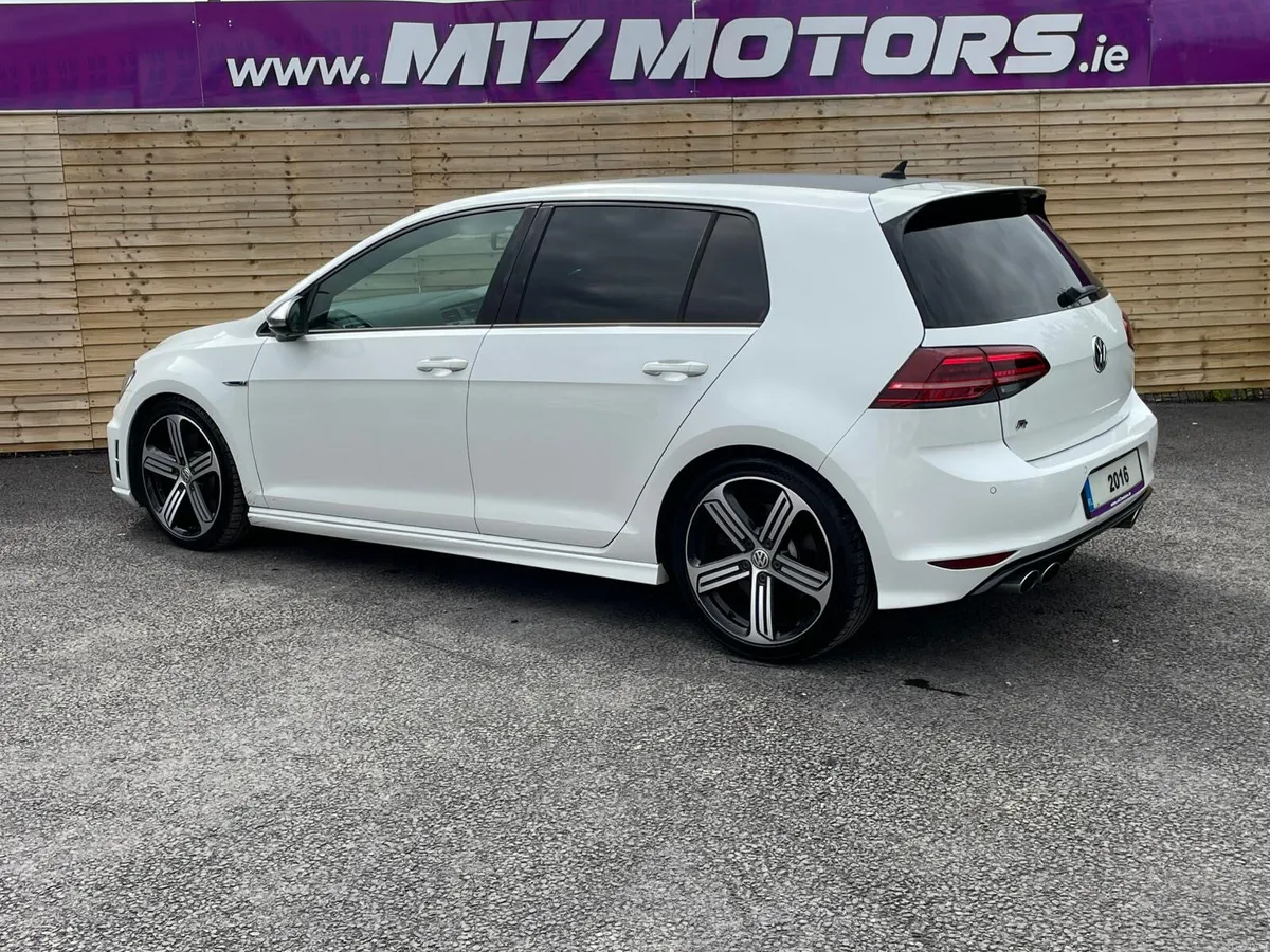 VW GOLF R LOW KMS - Image 4