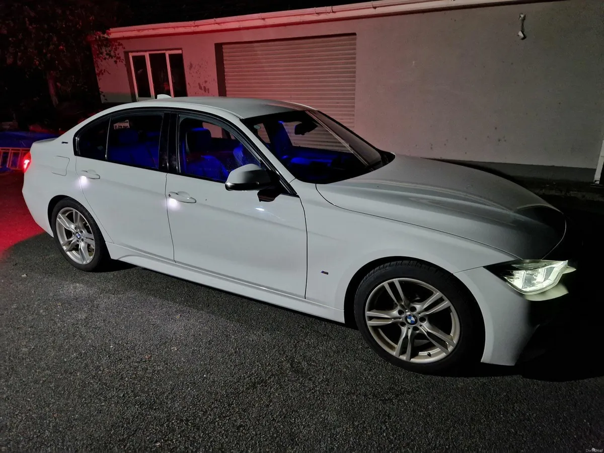 2018 BMW 330e M Sport *LOW MILEAGE* - Image 1