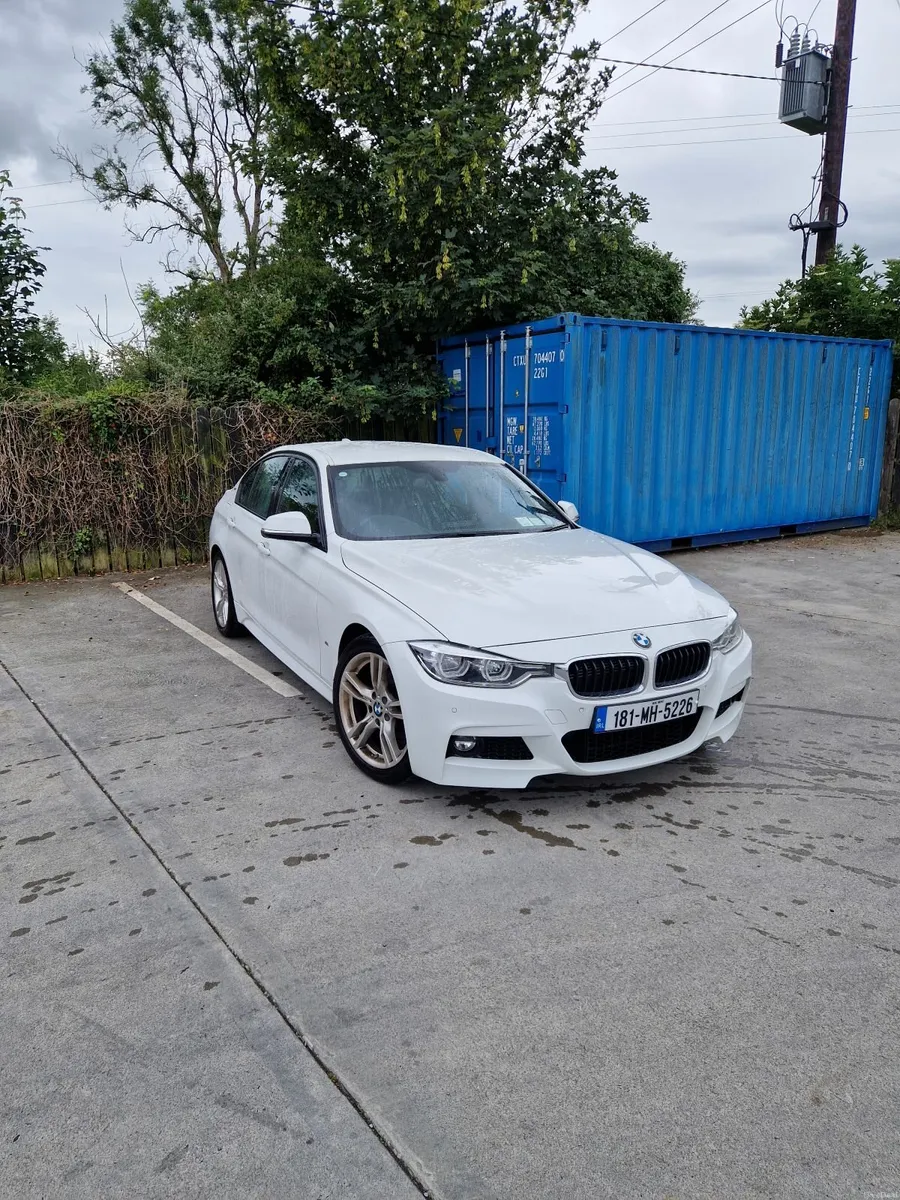 2018 BMW 330e M Sport *LOW MILEAGE* - Image 3