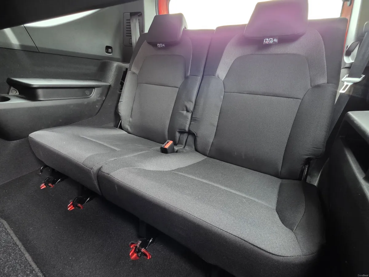 2024 Dacia Jogger 1.0 TCe ESSENTIAL  // 7 SEATERS - Image 6