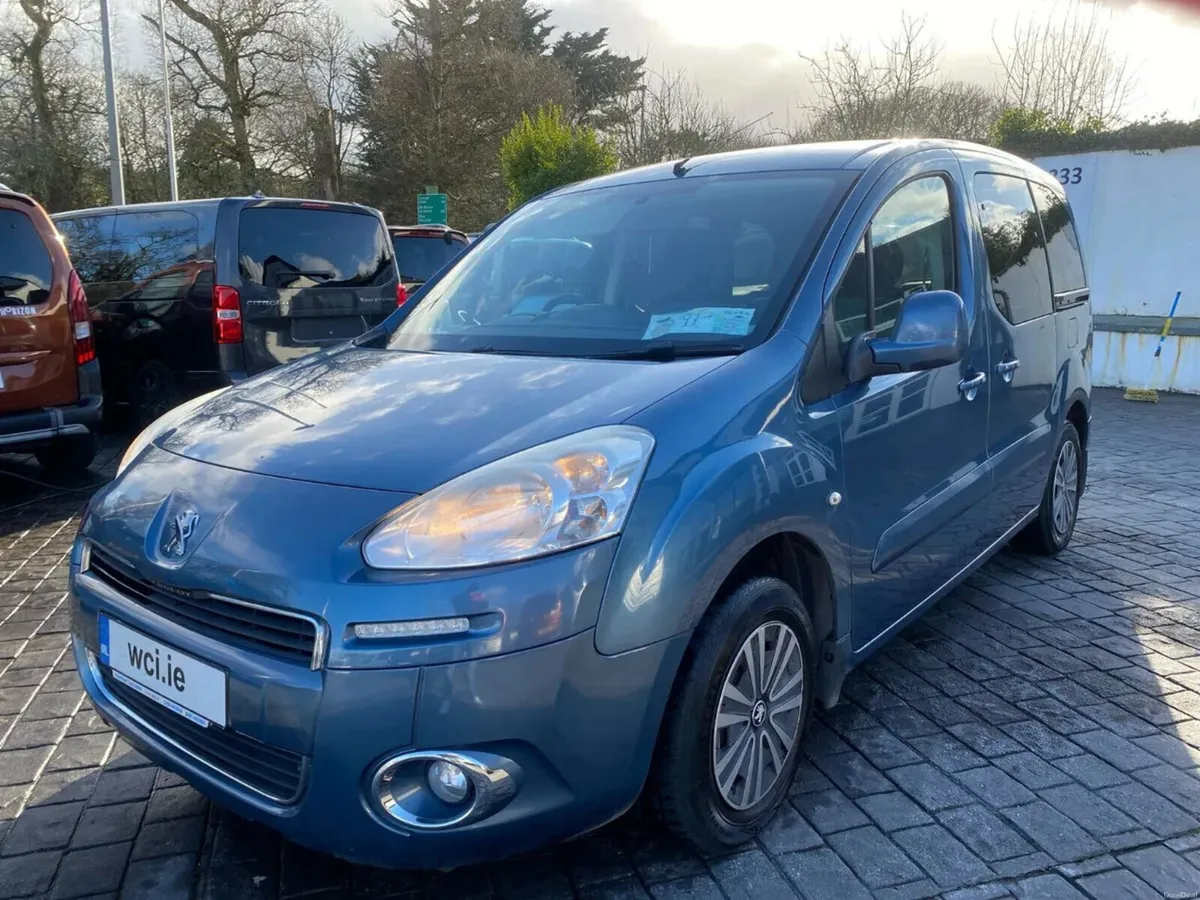 Wheelchair Car Peugeot Partner Tepee 2013 - Image 4