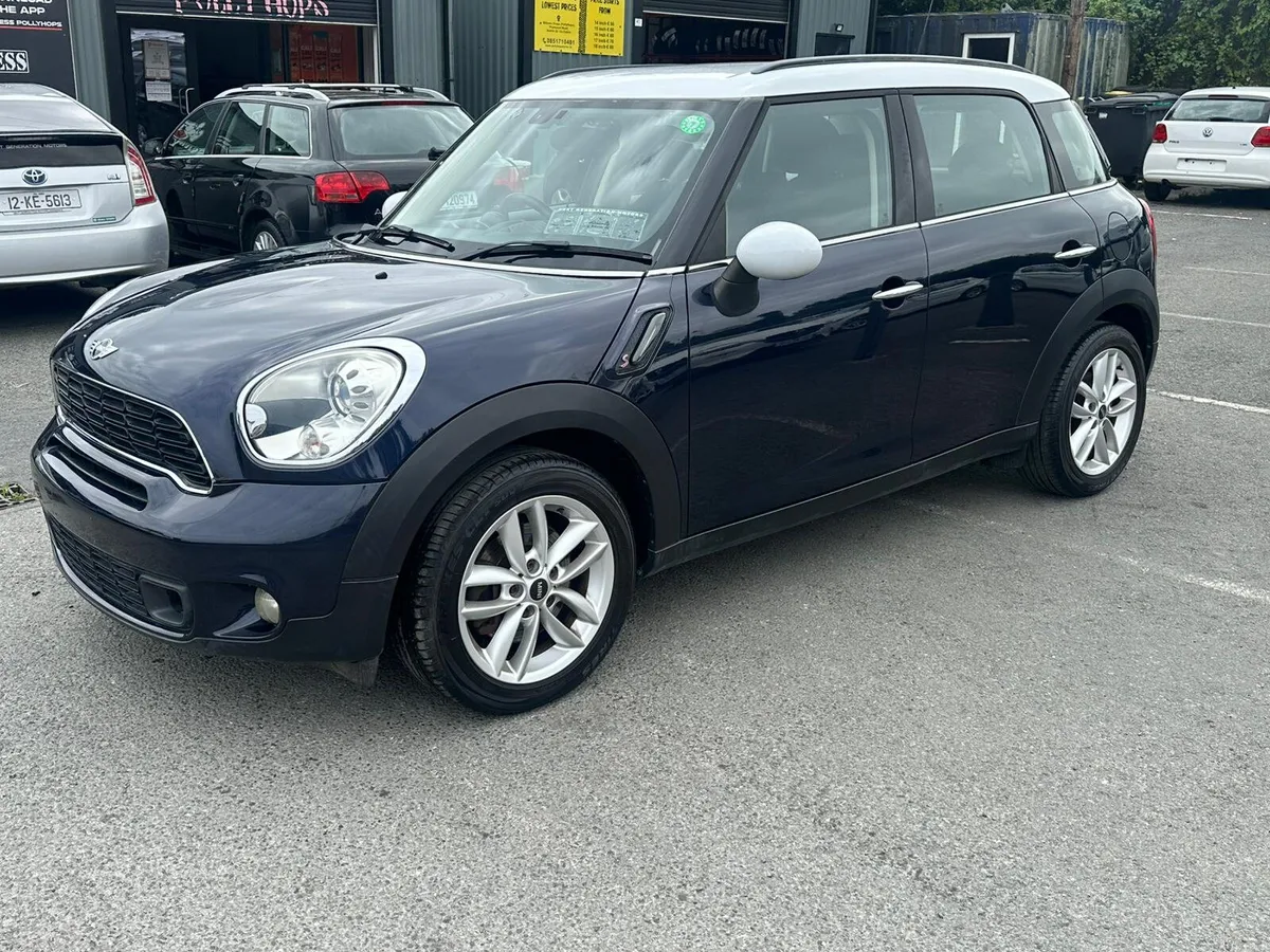 2011 MINI COOPER S AUTOMATIC LOW MILES - Image 2