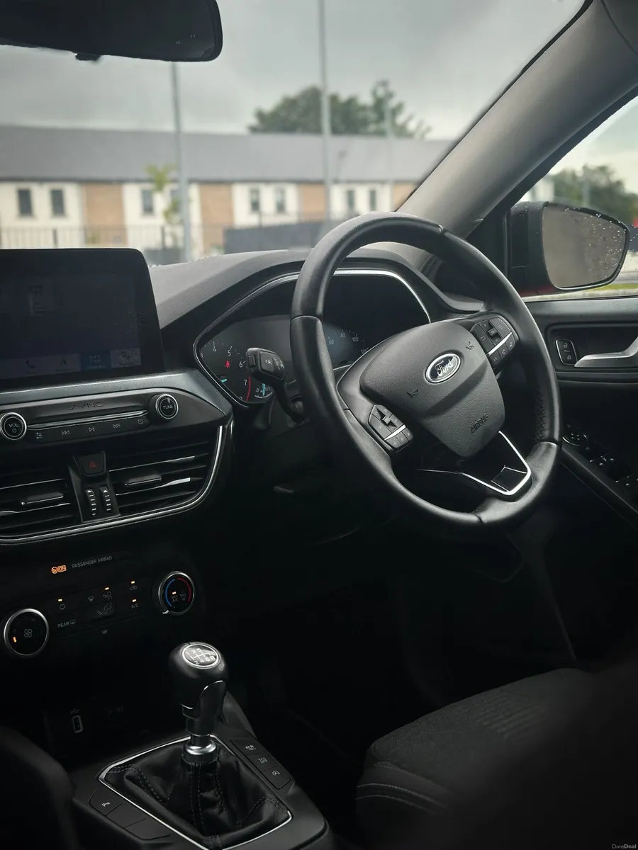 Ford Focus 2019 - Image 3