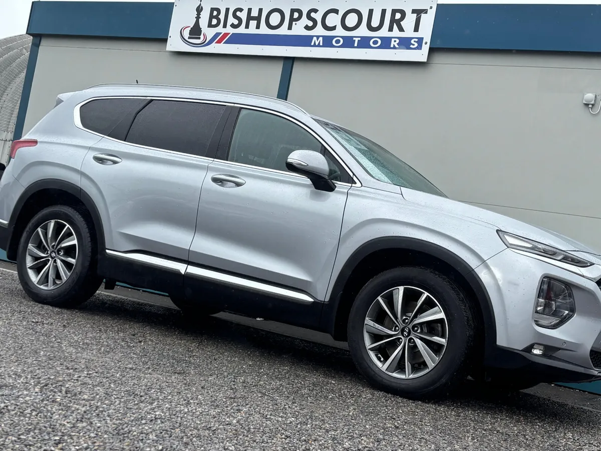 Hyundai Santa Fe 2019 - Image 3