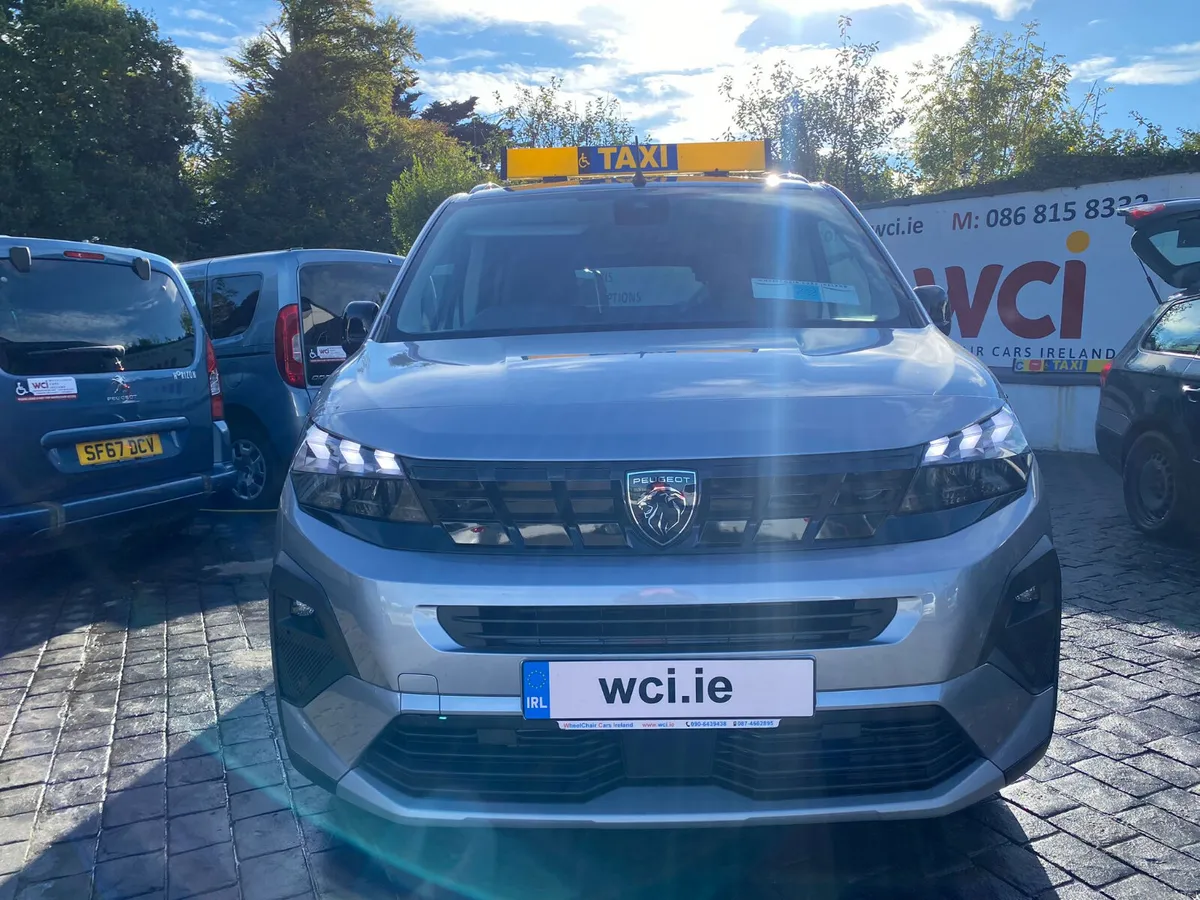 Wheelchair Taxi Peugeot Rifter Horizon - Image 4