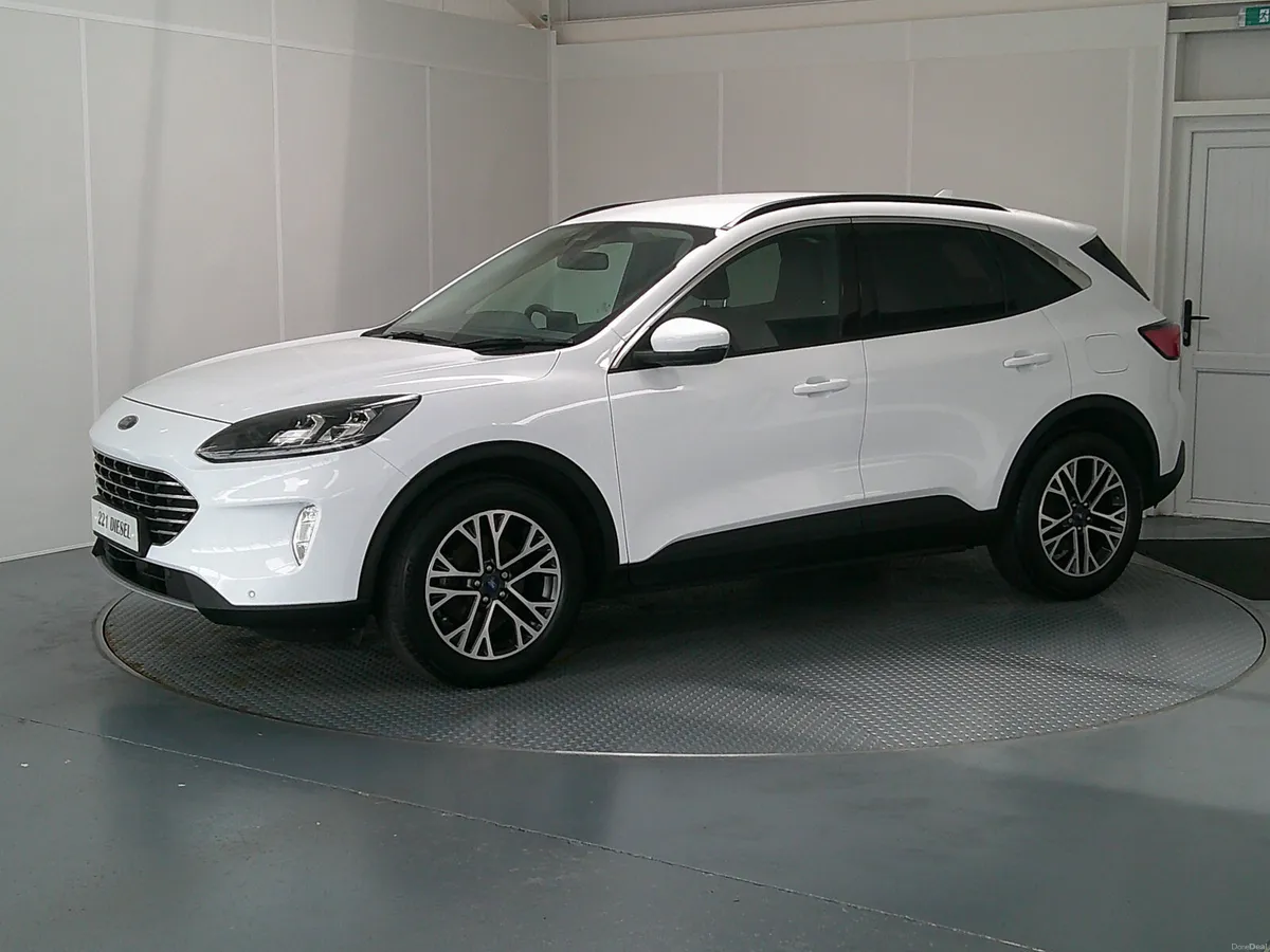 Ford Kuga 2022 - Image 3