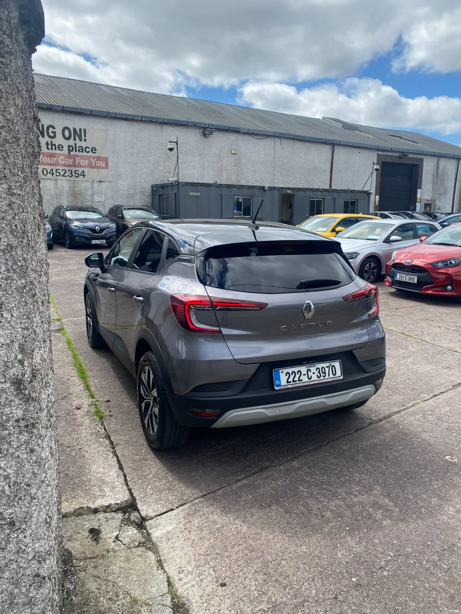 Renault Captur 2022 - Image 3