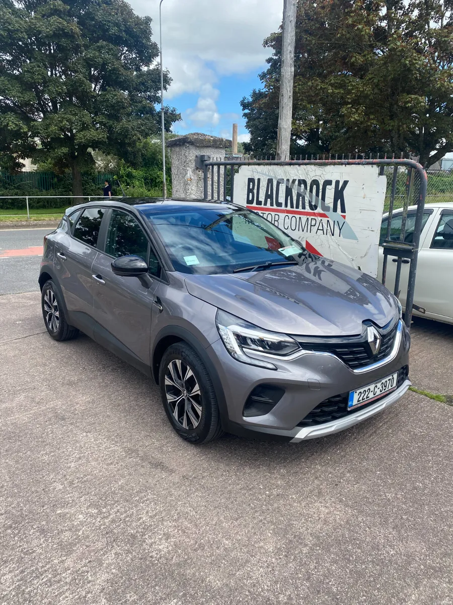 Renault Captur 2022 - Image 1