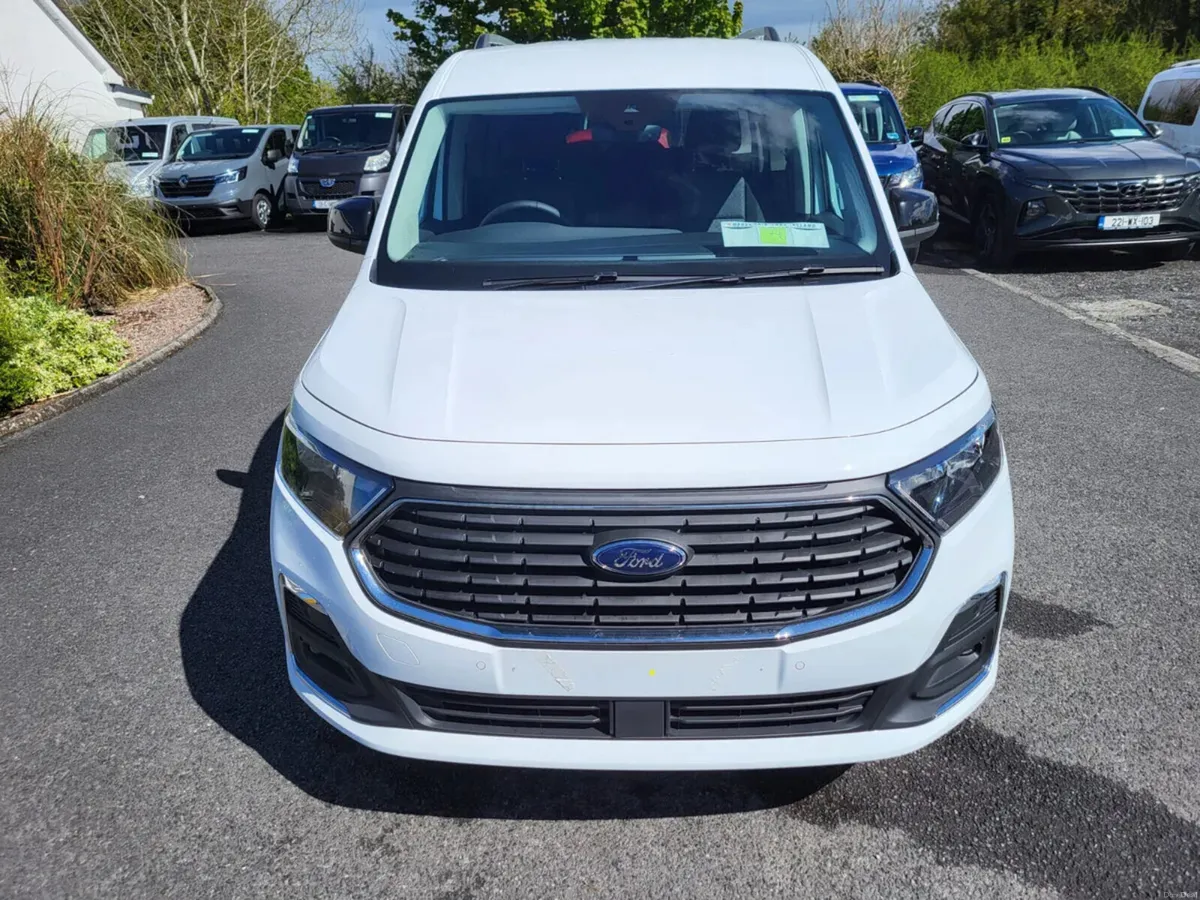 Wheelchair Taxi Spec Ford Tourneo Connect Freedom - Image 3